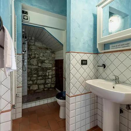 Silvia Holiday home Rignano Sull Arno